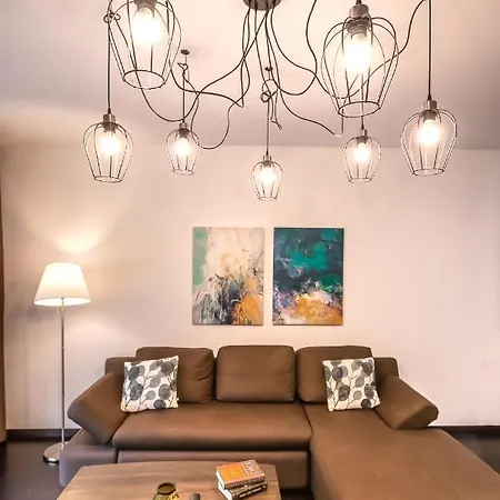 Tampa Gardens - Adults Only Апартаменти Брашов