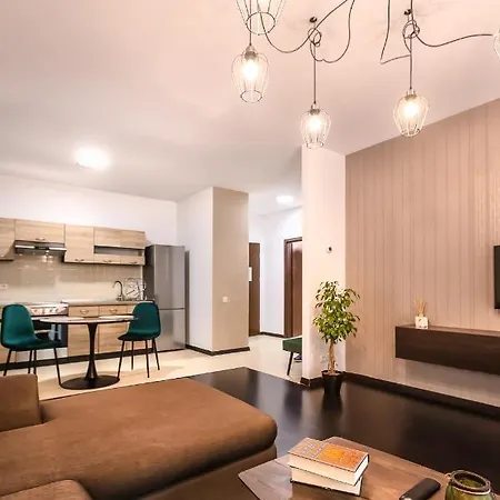 Tampa Gardens - Adults Only Брашов