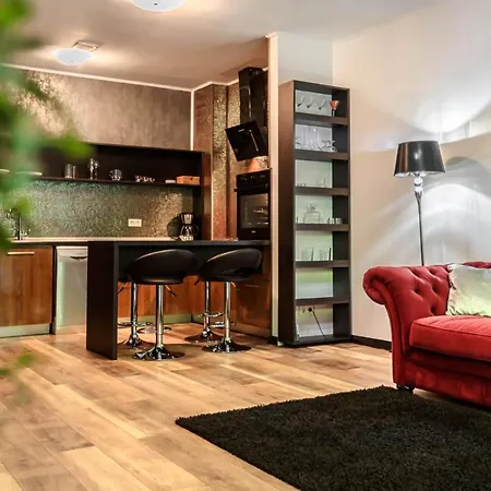 Tampa Gardens - Adults Only