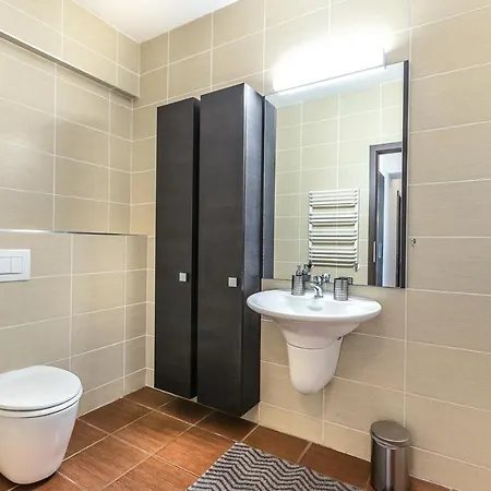 Апартаменти Tampa Gardens - Adults Only Брашов