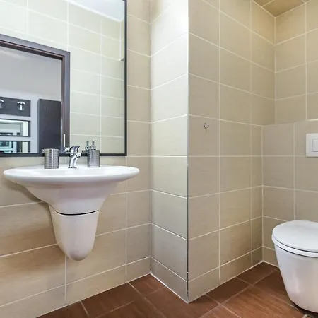 Апартаменти Tampa Gardens - Adults Only