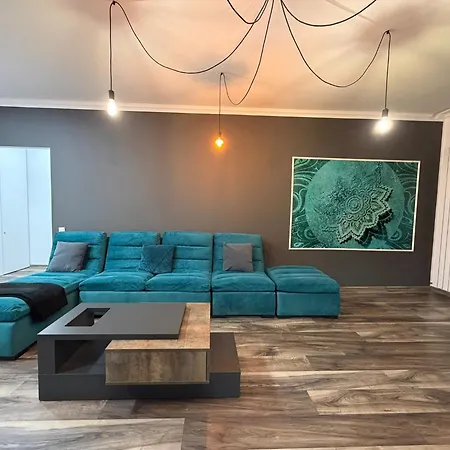 Tampa Gardens - Adults Only Daire Braşov