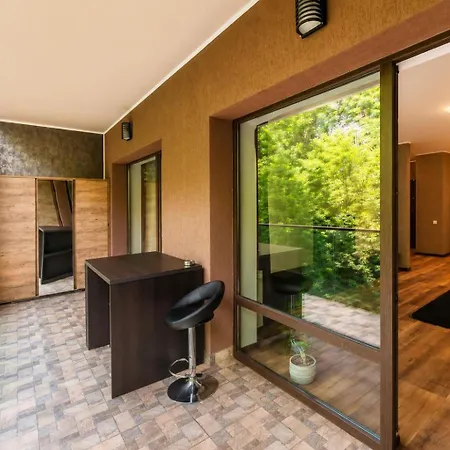 Tampa Gardens - Adults Only Apartament Brașov