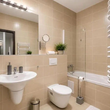 Tampa Gardens - Adults Only Apartament *