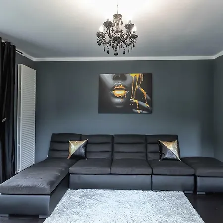 Apartment Tampa Gardens - Adults Only Brasov