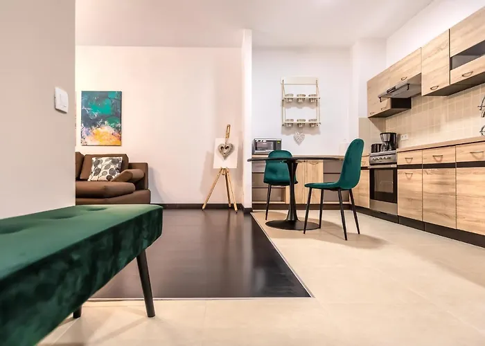 Tampa Gardens - Adults Only Braşov