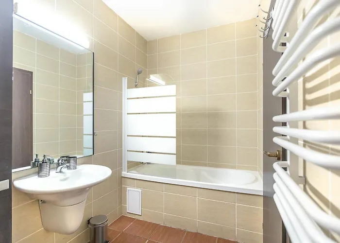 Tampa Gardens - Adults Only Appartement *