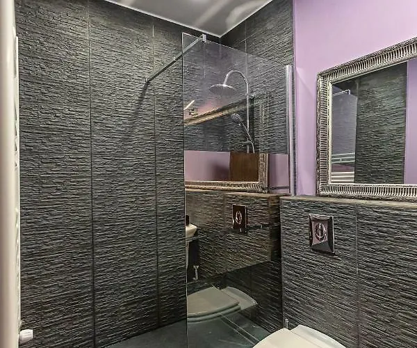 Tampa Gardens - Adults Only