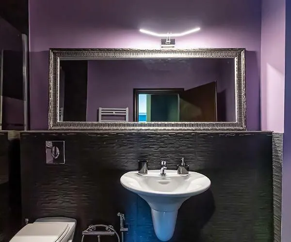 Tampa Gardens - Adults Only *